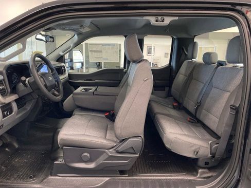 New 2026 Ford F250 XL w/ XL Chrome Package image 11