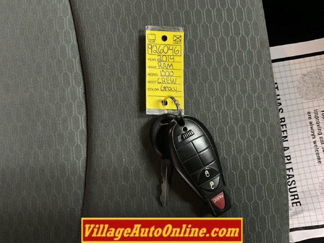 Used 2014 RAM 1500 Express AWD/4WD image 40