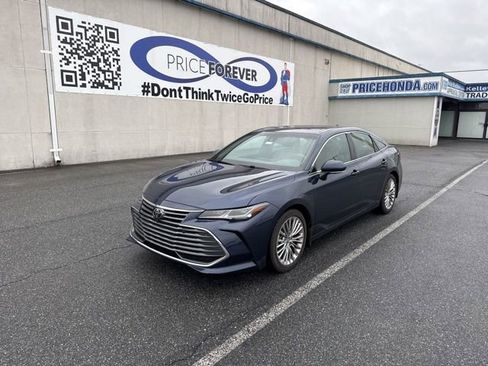 Used 2019 Toyota Avalon image 4
