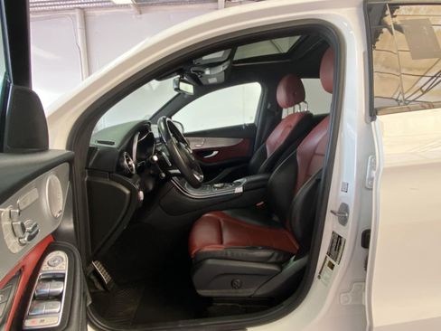 Used 2019 Mercedes-Benz GLC 300 4MATIC Coupe image 20