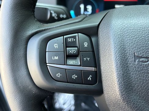 Used 2024 Ford Ranger Lariat w/ FX4 Off-Road Package image 19