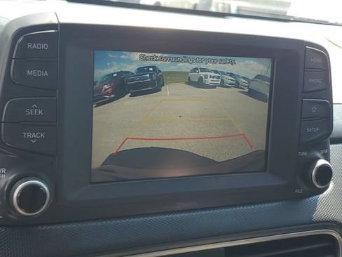 Used 2021 Hyundai Kona SE FWD image 28