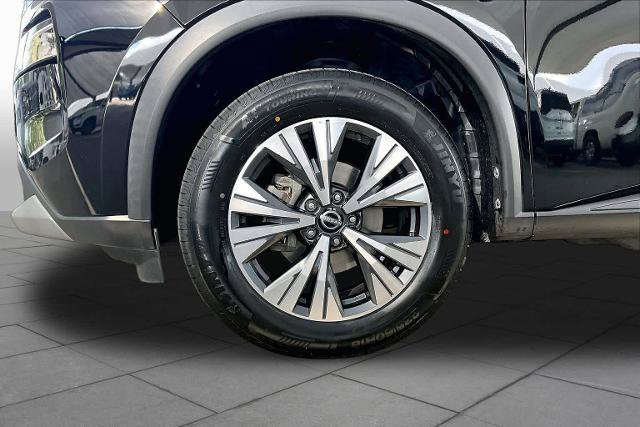 Certified 2023 Nissan Rogue SV FWD image 11