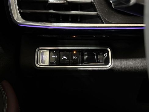 Certified 2024 Buick Envision Sport Touring image 18