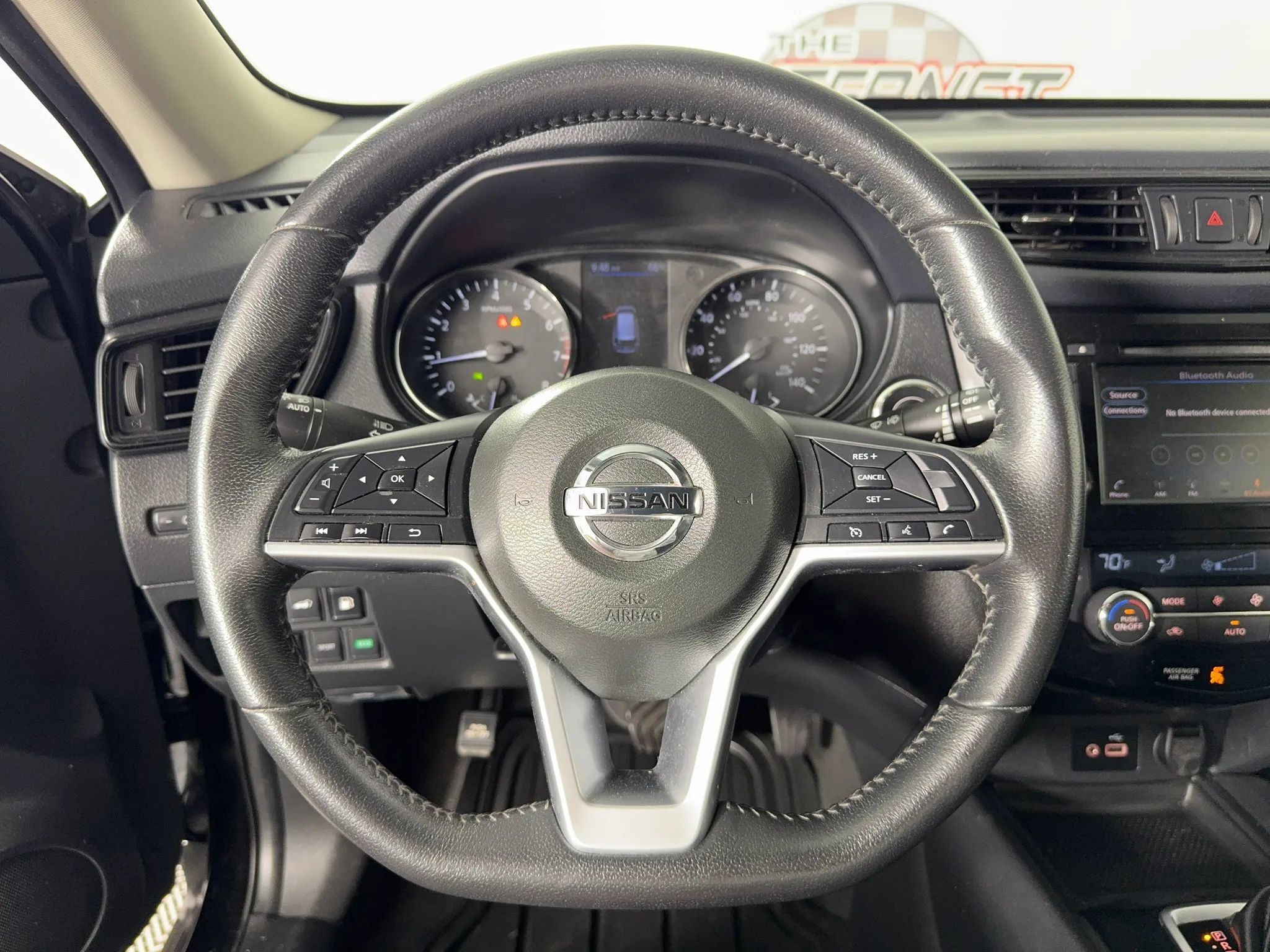Used 2020 Nissan Rogue SV AWD/4WD image 13