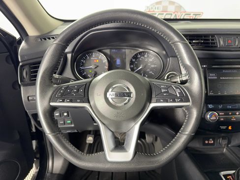 Used 2020 Nissan Rogue SV AWD/4WD image 13