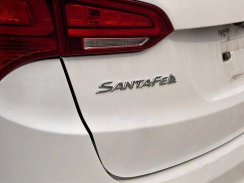 Used 2018 Hyundai Santa Fe Sport w/ 2.4L Value Package 02 AWD/4WD image 13