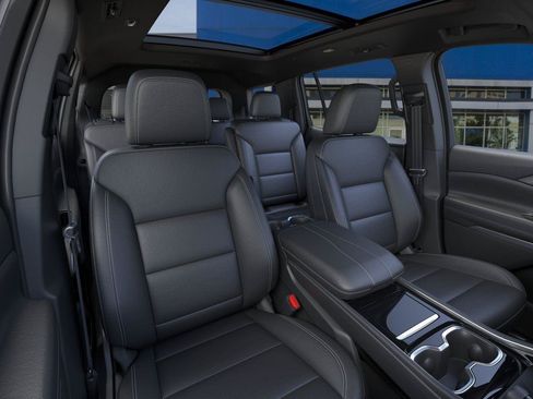 New 2026 Chevrolet Traverse LT w/ Sun and Wheel Package FWD image 16