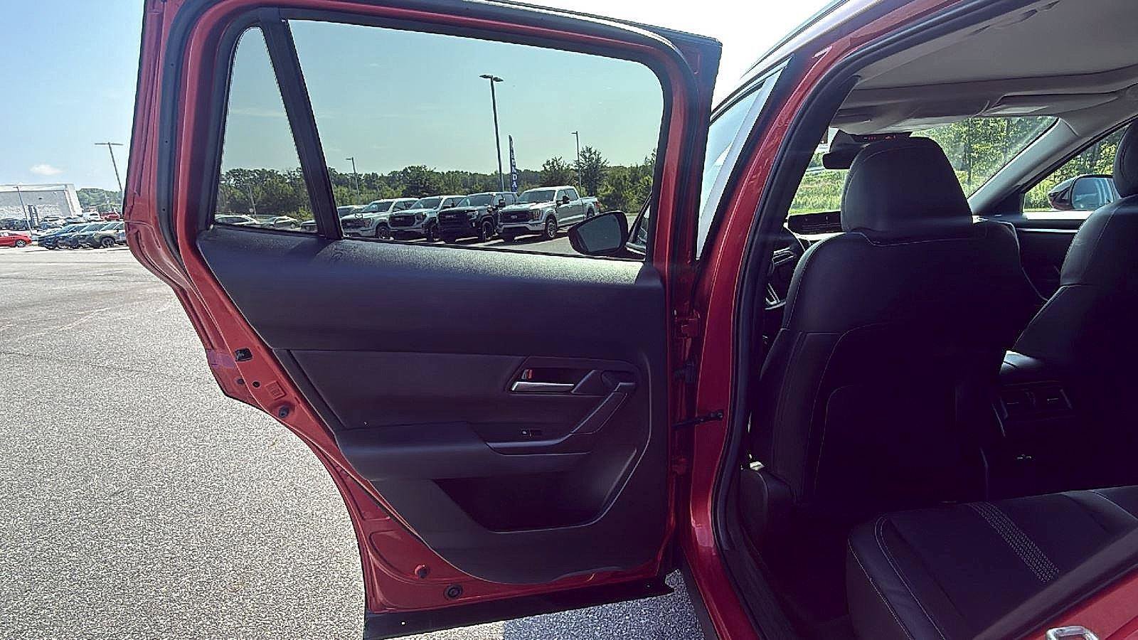 Certified 2024 MAZDA CX-50 AWD 2.5 S w/ Cargo Package image 21