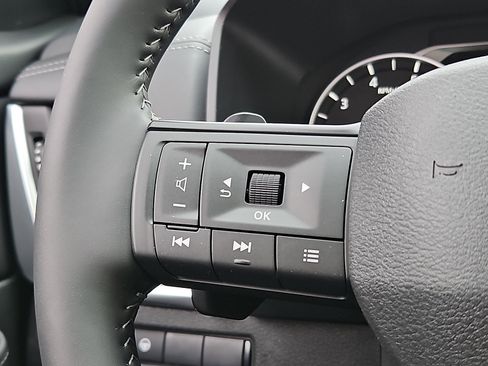 New 2026 Nissan Rogue SV image 15