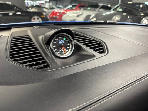 Used 2016 Porsche 911 GT3 RS image 25