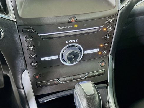 Used 2015 Ford Edge Titanium FWD image 24