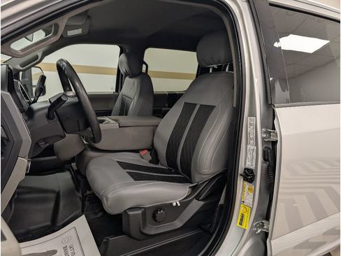 Used 2019 Ford F150 XLT w/ Trailer Tow Package AWD/4WD image 6