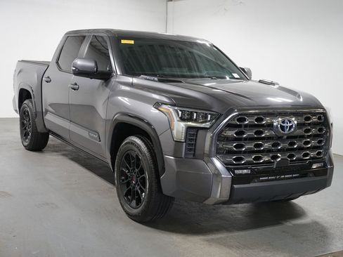 Used 2024 Toyota Tundra Platinum RWD image 3