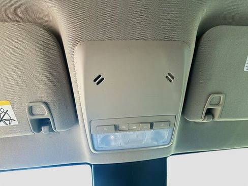 Used 2022 Buick Encore Preferred w/ Safety Package image 35