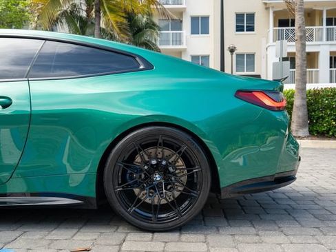 Used 2021 BMW M4 Coupe w/ Executive Package RWD image 16
