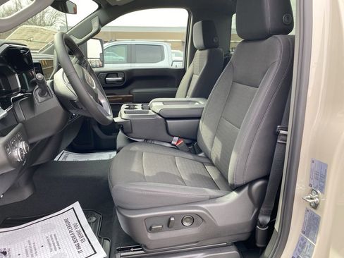 New 2026 GMC Sierra 3500 SLE AWD/4WD image 10