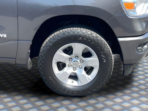 Used 2019 RAM 1500 Big Horn AWD/4WD image 9