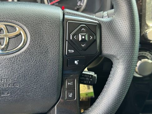 Used 2020 Toyota 4Runner TRD Off-Road image 64