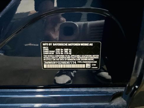 Used 2024 BMW 330i Sedan w/ Convenience Package RWD image 32