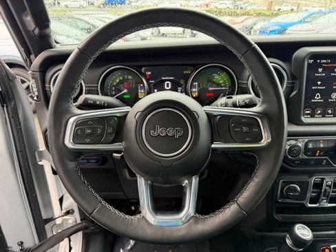 Used 2023 Jeep Wrangler Sahara w/ Cold Weather Group image 13