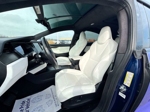 Used 2018 Tesla Model X 75D image 12