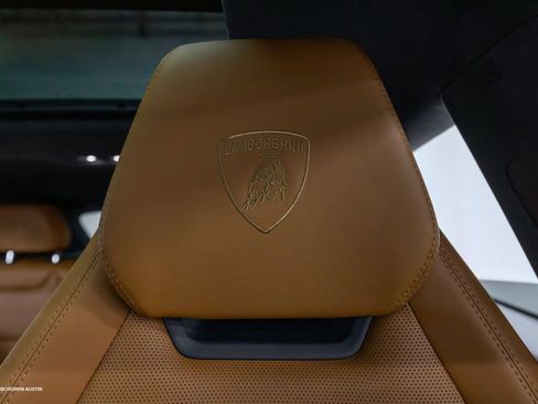 New 2025 Lamborghini Urus SE image 33