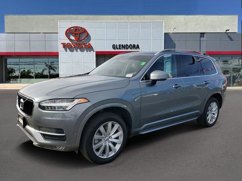 Used 2018 Volvo XC90 T6 Momentum w/ Convenience Package image 7