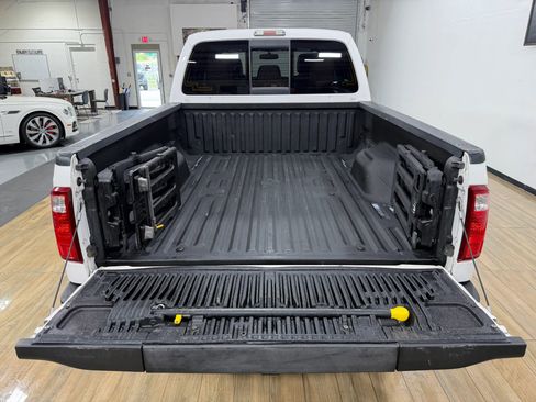 Used 2013 Ford F250 Platinum w/ FX4 Off Road Pkg AWD/4WD image 8