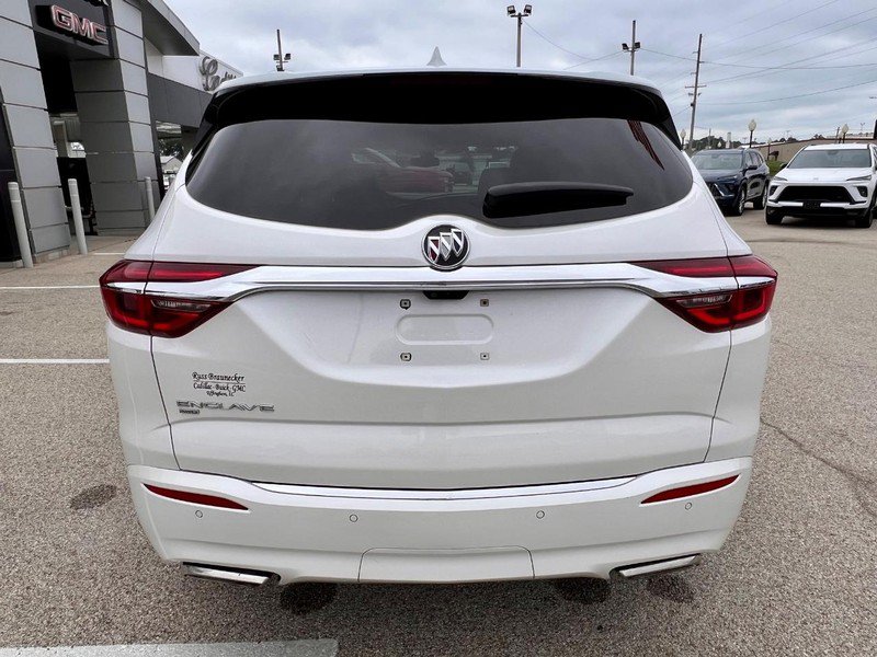 Used 2021 Buick Enclave Avenir w/ Avenir Technology Package AWD/4WD image 5