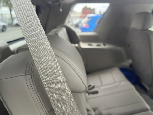 Used 2019 GMC Yukon Denali w/ Denali Ultimate Package image 14