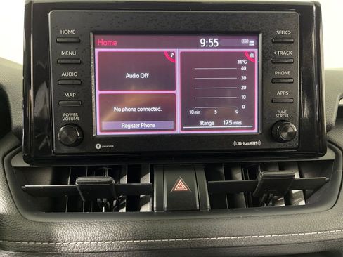 Used 2020 Toyota RAV4 XLE image 20