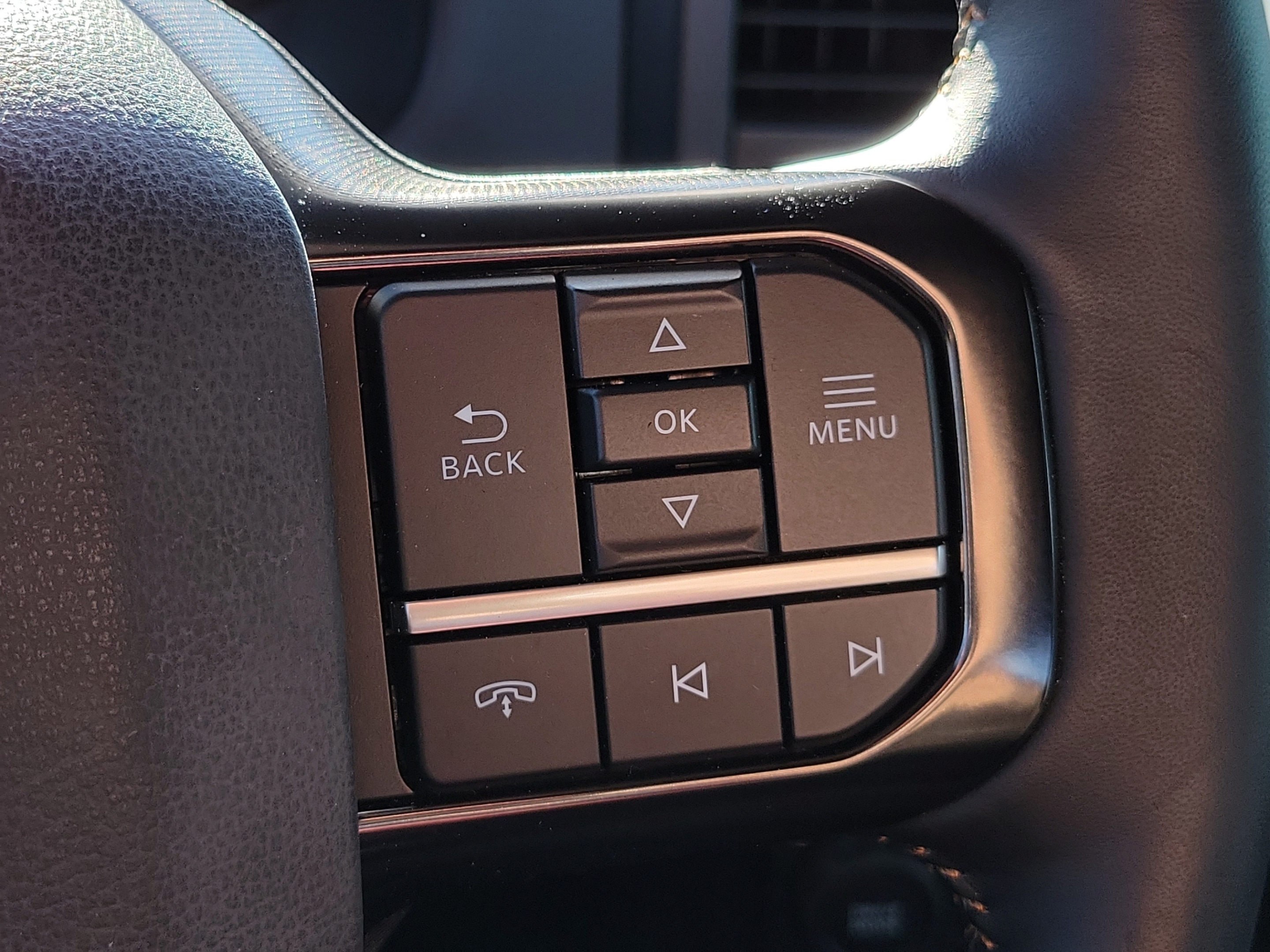 Used 2024 Ford F350 Platinum AWD/4WD image 22