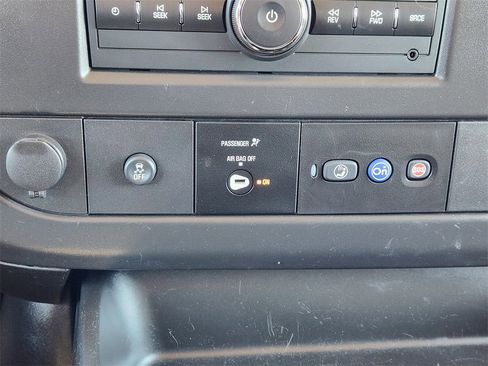 Certified 2024 GMC Savana 2500 w/ Driver Convenience Package image 21