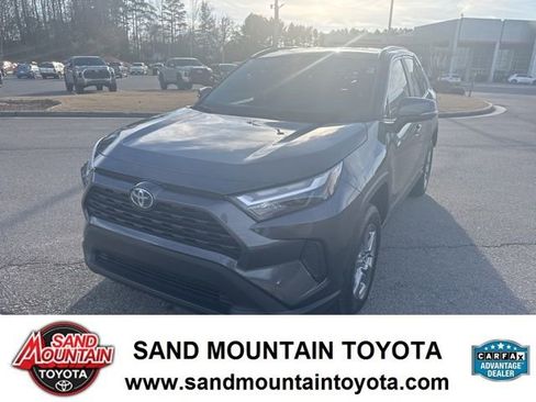 Used 2022 Toyota RAV4 XLE image 7