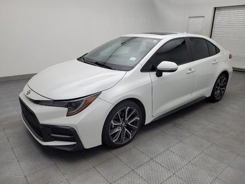 Used 2022 Toyota Corolla XSE FWD image 2