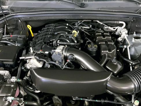 Used 2025 Dodge Durango GT AWD/4WD image 10