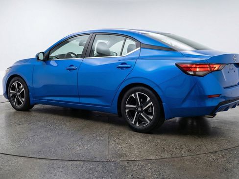 Used 2025 Nissan Sentra SV FWD image 6