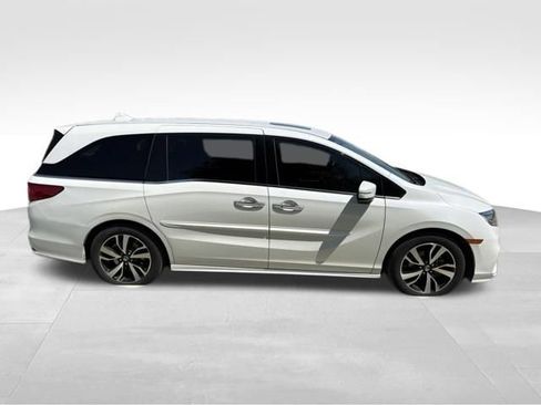 Used 2020 Honda Odyssey Elite image 2