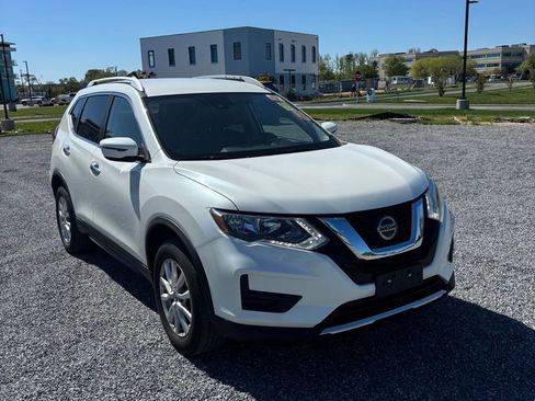 Used 2020 Nissan Rogue SV AWD/4WD image 1