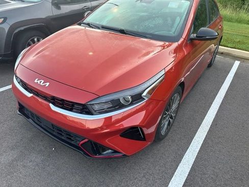 Used 2023 Kia Forte GT-Line w/ GT-Line Premium Package FWD image 2