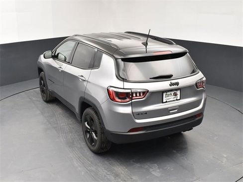Used 2020 Jeep Compass Latitude image 16
