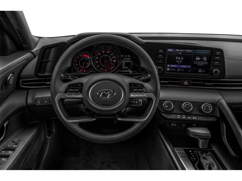 Used 2023 Hyundai Elantra SE w/ Cargo Package FWD image 4