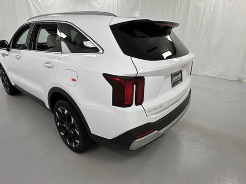 New 2025 Kia Sorento EX w/ Panoramic Sunroof Package image 5