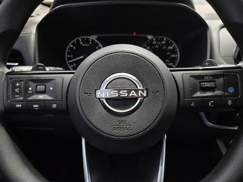 Certified 2023 Nissan Rogue SV FWD image 23
