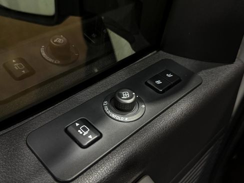 Used 2016 Ford F250 Lariat w/ Lariat Interior Package AWD/4WD image 7