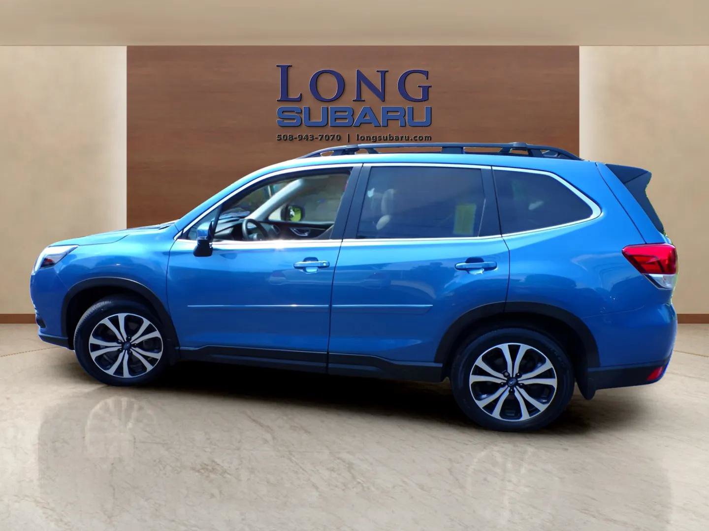 Used 2024 Subaru Forester Limited AWD/4WD image 2