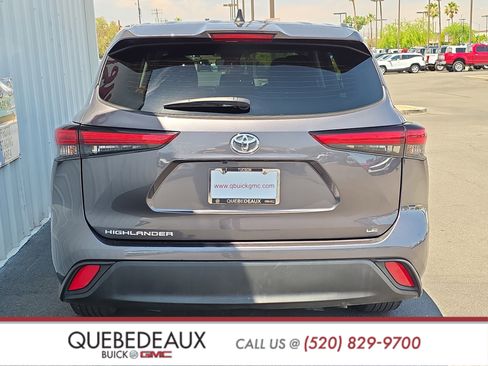 Used 2023 Toyota Highlander LE FWD image 6