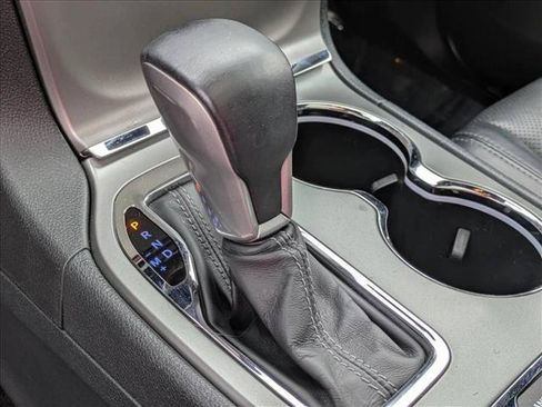 Used 2020 Jeep Grand Cherokee Overland AWD/4WD image 12