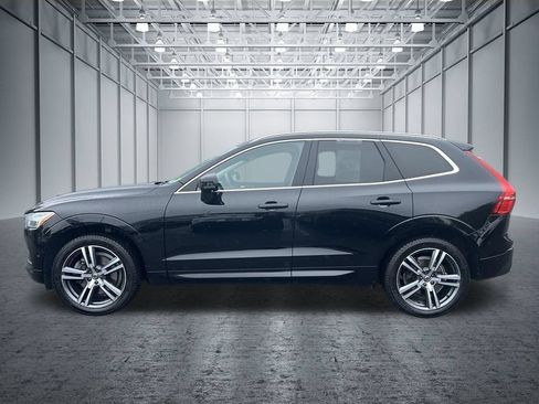 Used 2019 Volvo XC60 T6 Momentum w/ Multimedia Package AWD/4WD image 2